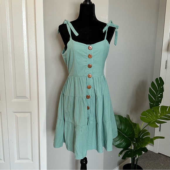 Cute Sleeveless Dress - Picture 1 of 4